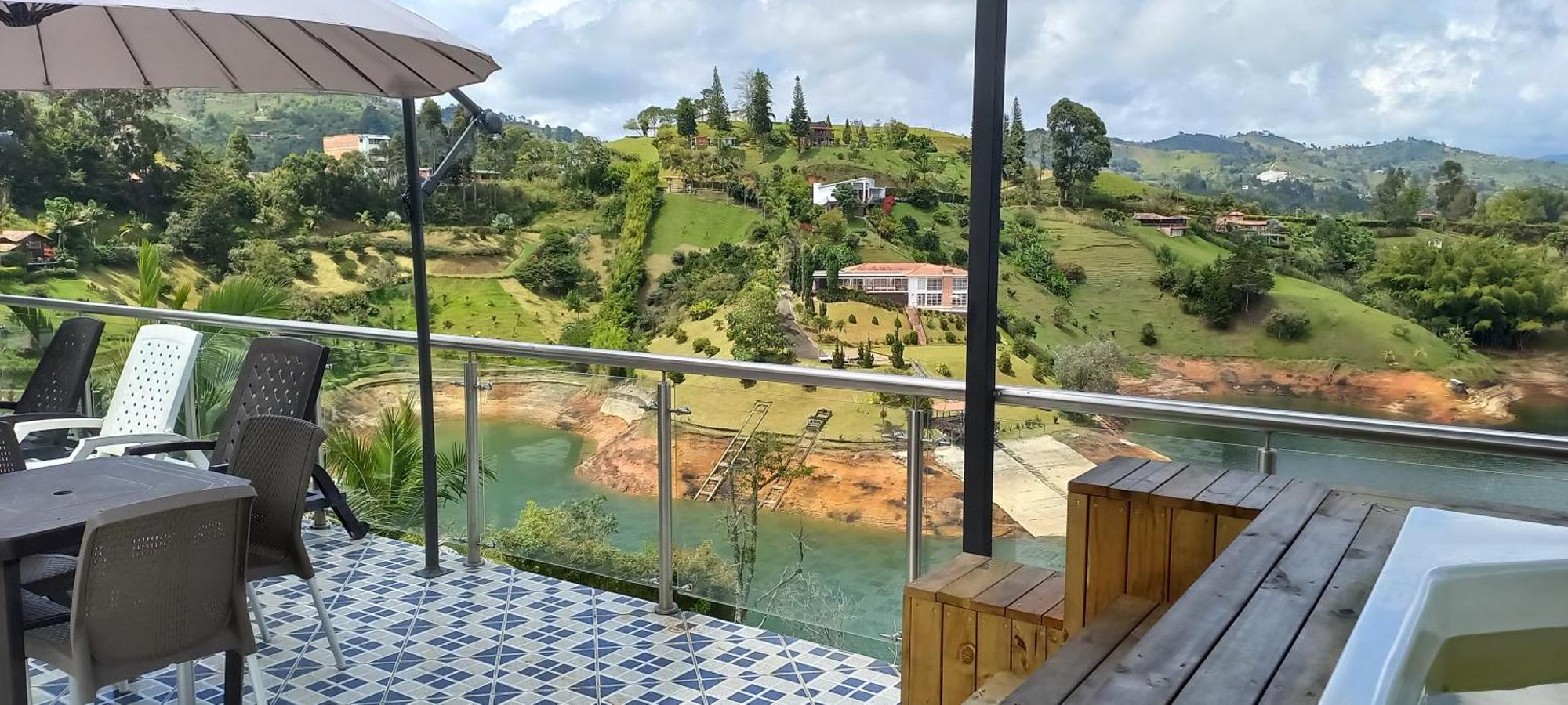 Hotel Mirador Cielo Blue El Penol  Eksteriør bilde